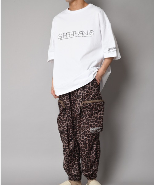 SUPERTHANKS（スーパーサンクス）の「ロゴプリント ワンプリント シンプルTシャツ(ユニセックス)LOGO FRONT PRINT T-SHIRT（Tシャツ/カットソー・メンズ・サーモンピンク/ブラック/オリーブ/ホワイト・L/S/M）」の13枚目の写真