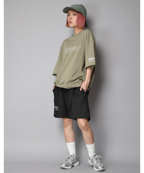 SUPERTHANKS（スーパーサンクス）の「ロゴプリント ワンプリント シンプルTシャツ(ユニセックス)LOGO FRONT PRINT T-SHIRT（Tシャツ/カットソー・メンズ・サーモンピンク/ブラック/オリーブ/ホワイト・L/S/M）」の9枚目の写真