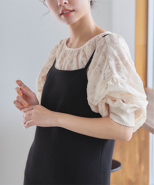 titivate(ティティベイト)の「シアージャガードギャザーブラウス(シャツ/ブラウス・レディース・ブラック/アイボリー/ライトグリーン・M/S)」の2枚目の写真