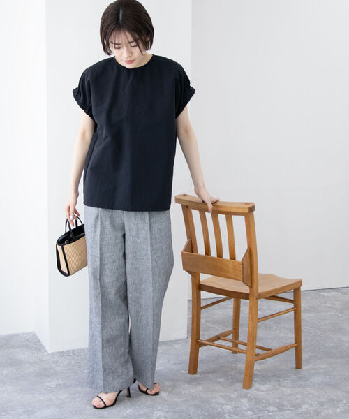 NOLLEY’S(ノーリーズ)の「◇【WEB限定】タフタ袖タックブラウス(シャツ/ブラウス・レディース・ラベンダー/オフホワイト/ブラック・FREE)」の4枚目の写真