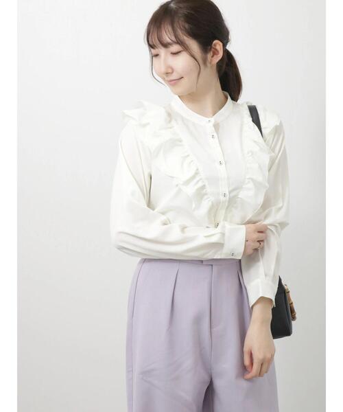 Te chichi TERRASSE（テチチテラス）の「フリルバンドカラーブラウス（シャツ/ブラウス・レディース・ブラック/オフホワイト/ブルー・ﾌﾘ-）」の4枚目の写真