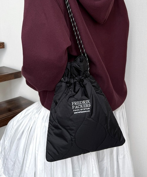 FREDRIK PACKERS(フレドリックパッカーズ)の「【FREDRIK PACKERS】70D PINION SHOULDER QUILTING(ショルダーバッグ・レディース・ベージュ/ブラック・FREE)」の7枚目の写真