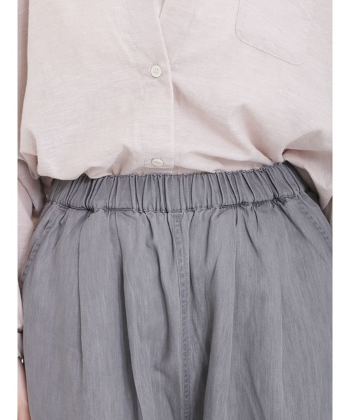 Samansa Mos2(サマンサ モスモス)の「インドデニムイージーパンツ(デニムパンツ・レディース・グレー/ブルー/サックスブルー・フリ-)」の9枚目の写真