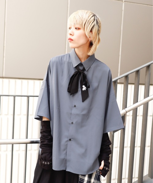 rovtski（ロフトスキー）の「DARK BEARSHIRT SS with TIE/ダークベア刺繍 ネクタイ付きシャツ半袖（シャツ/ブラウス・メンズ・ブラック/チャコールグレー/ホワイト・FREE）」の7枚目の写真