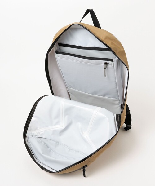 ARC'TERYX（アークテリクス）の「ARC’TERYX / GRNVL 16L Backpack（バックパック/リュック・メンズ・カーキ/ブラック・ONE SIZE）」の10枚目の写真