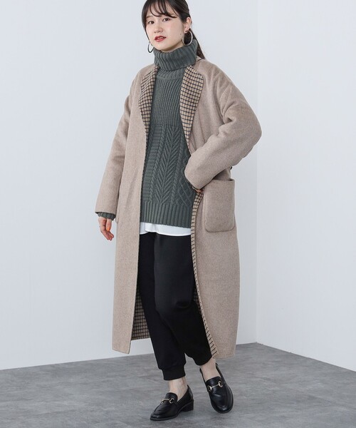 BEAMS HEART(ビームスハート)の「リバーシブル ロングガウンコート(ノーカラーコート・レディース・ベージュ/ブラック/ブラウン・FREE)」の21枚目の写真