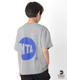 GLAZOS | 【WEB限定】【MTA(メトロポリタン・トランスポーテーション・オーソリティ)】メインロゴプリント半袖Tシャツ(Tシャツ/カットソー)