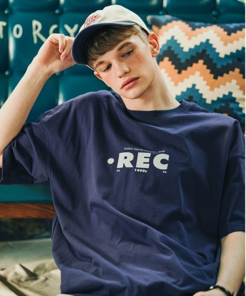 WV PROJECT(ダブリューブイプロジェクト)の「【WV PROJECT/ダブリューブイプロジェクト】Record Short-sleeve Tee レコード プリント 半袖 Tシャツ(Tシャツ/カットソー・メンズ・ホワイト/グリーン/ピンク/ネイビー/ブラック・S/M/L)」の4枚目の写真
