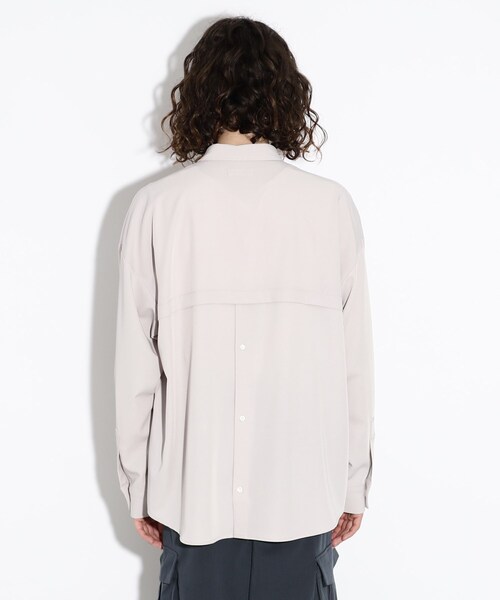 tk.TAKEO KIKUCHI(ティーケータケオキクチ)の「◆なめらかバックボタンシャツ(シャツ/ブラウス・メンズ・ライトベージュ/ブラウン系その他/ブラック・02/01/03)」の6枚目の写真