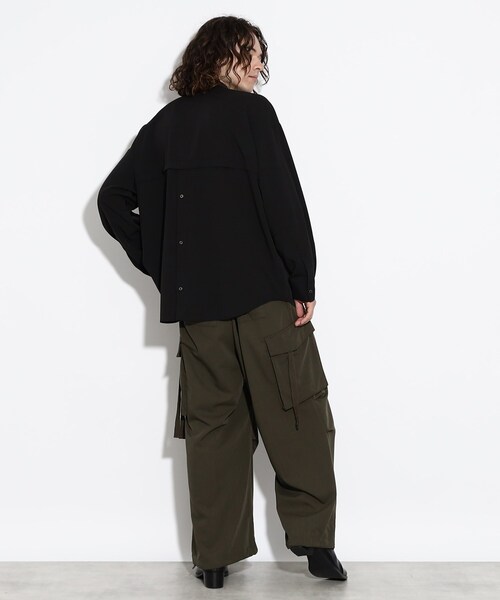 tk.TAKEO KIKUCHI(ティーケータケオキクチ)の「◆なめらかバックボタンシャツ(シャツ/ブラウス・メンズ・ライトベージュ/ブラウン系その他/ブラック・02/01/03)」の19枚目の写真