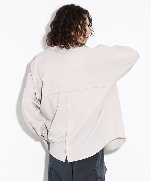 tk.TAKEO KIKUCHI(ティーケータケオキクチ)の「◆なめらかバックボタンシャツ(シャツ/ブラウス・メンズ・ライトベージュ/ブラウン系その他/ブラック・02/01/03)」の8枚目の写真