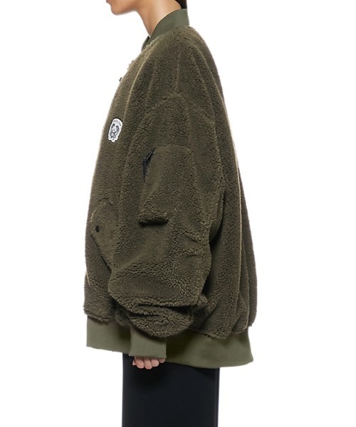 Onitsuka Tiger（オニツカタイガー）の「PADDED BOMBER JACKET