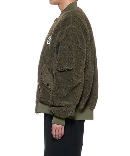 Onitsuka Tiger（オニツカタイガー）の「PADDED BOMBER JACKET