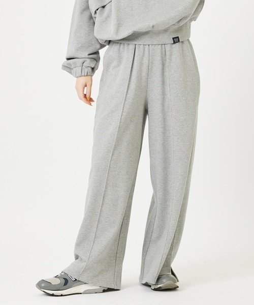 MILKFED.(ミルクフェド)の「WIDE LEG SWEAT PANTS(スウェットパンツ・レディース・ブラック/レッド/アッシュ・M/S)」の22枚目の写真