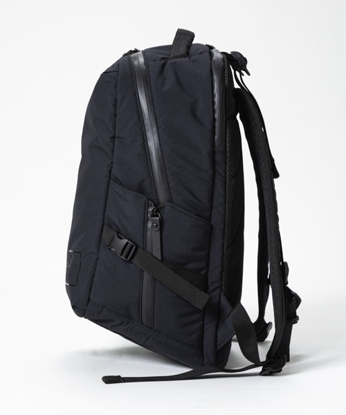 MAKAVELIC（マキャベリック）の「GRAVITY DAYPACK（バックパック/リュック・メンズ・ブラック・ONE SIZE/FREE）」の3枚目の写真