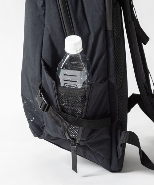 MAKAVELIC（マキャベリック）の「GRAVITY DAYPACK（バックパック/リュック・メンズ・ブラック・ONE SIZE/FREE）」の11枚目の写真