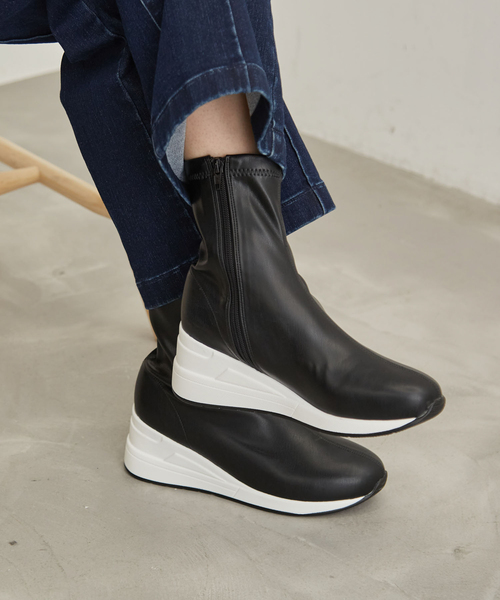 ROPE' PICNIC(ロペピクニック)の「ウェッジソールスニーカーブーツ(ブラック×ホワイト)(ブーツ・レディース・ブラック系その他・S/L/M)」の1枚目の写真