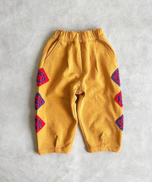 A BOND（アボンド）の「クロシェパンツ（90～150cm）（その他パンツ・キッズ・ブラック/マスタード・110/130/150/100/140/120/90）」の4枚目の写真