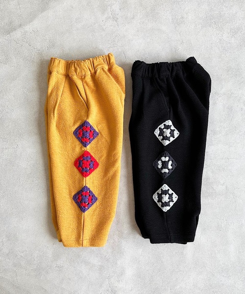 A BOND（アボンド）の「クロシェパンツ（90～150cm）（その他パンツ・キッズ・ブラック/マスタード・110/130/150/100/140/120/90）」の3枚目の写真