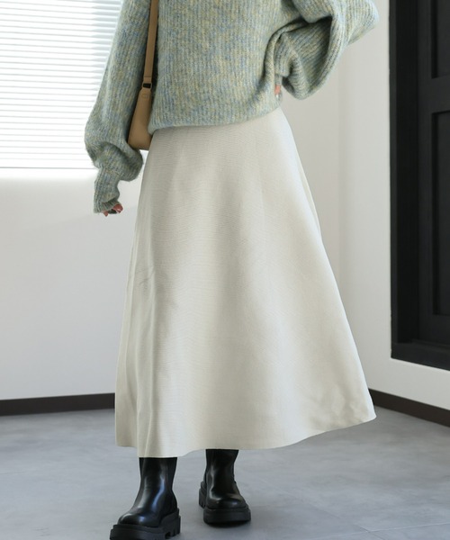 sakishimatokyo(サキシマトーキョー)の「ニットフレアスカート(スカート・レディース・パープル/アイボリー/レッド/ブラック/グレー・FREE)」の8枚目の写真