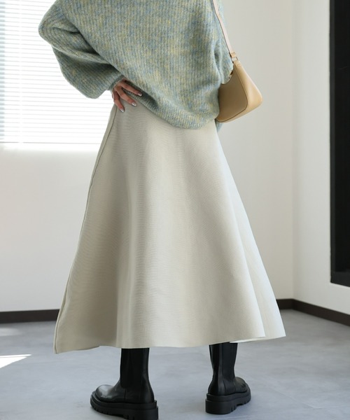 sakishimatokyo(サキシマトーキョー)の「ニットフレアスカート(スカート・レディース・パープル/アイボリー/レッド/ブラック/グレー・FREE)」の11枚目の写真