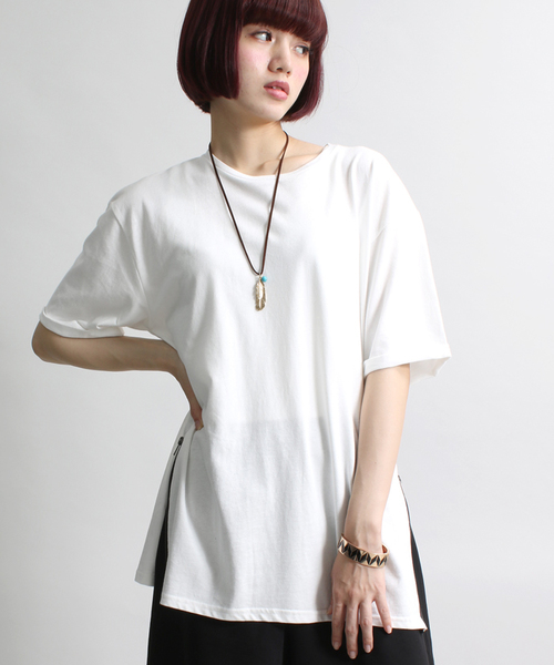 WEGO（ウィゴー）の「WEGO/サイドZIPロングTシャツ（Tシャツ/カットソー・レディース・オフホワイト/ホワイト系その他/ブラック・FREE）」の2枚目の写真