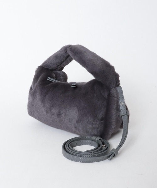 Jines（ジネス）の「フェイクファー・ワンハンドルバッグ（ハンドバッグ・レディース・アイボリー/チャコールグレー・FREE）」の5枚目の写真