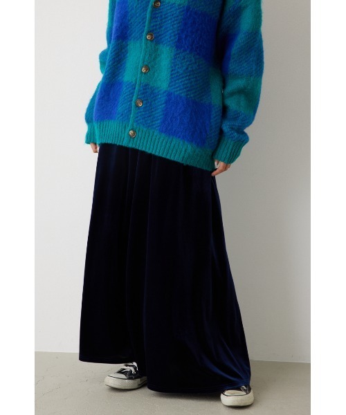 RODEO CROWNS WIDE BOWL（ロデオクラウンズワイドボウル）の「リラックスベロアスカート（スカート・レディース・イエロー/ライトベージュ/ネイビー/サックスブルー・FREE）」の2枚目の写真