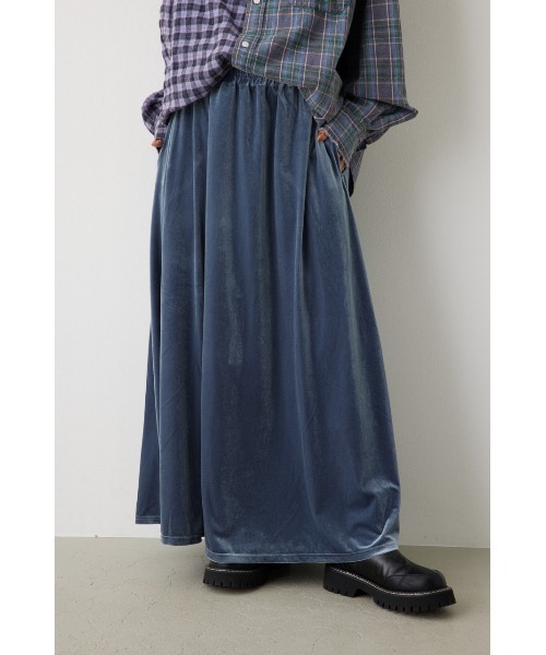 RODEO CROWNS WIDE BOWL（ロデオクラウンズワイドボウル）の「リラックスベロアスカート（スカート・レディース・イエロー/ライトベージュ/ネイビー/サックスブルー・FREE）」の3枚目の写真