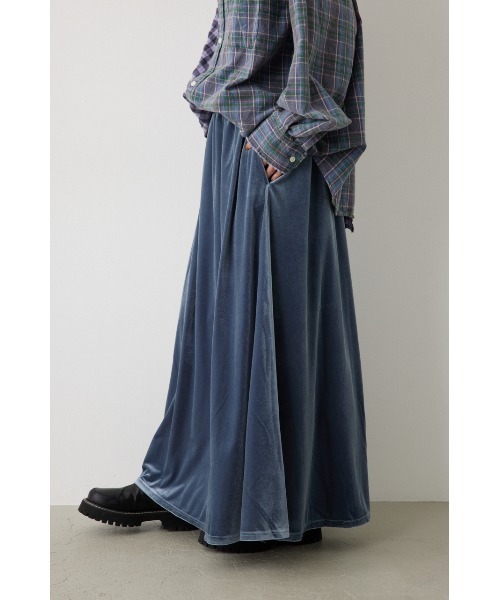 RODEO CROWNS WIDE BOWL（ロデオクラウンズワイドボウル）の「リラックスベロアスカート（スカート・レディース・イエロー/ライトベージュ/ネイビー/サックスブルー・FREE）」の12枚目の写真