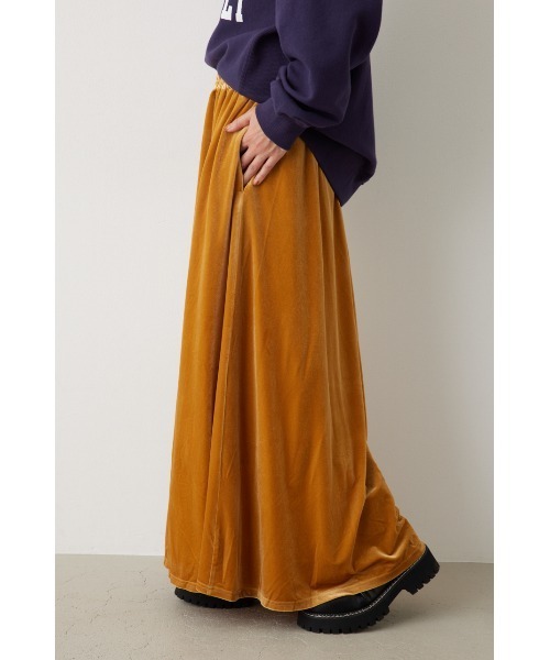 RODEO CROWNS WIDE BOWL（ロデオクラウンズワイドボウル）の「リラックスベロアスカート（スカート・レディース・イエロー/ライトベージュ/ネイビー/サックスブルー・FREE）」の9枚目の写真