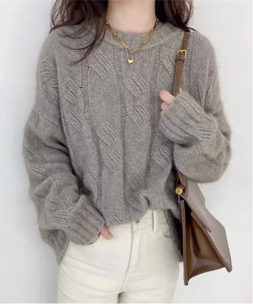 AMELY(エミリー)の「ケーブルニットトップス(ニット/セーター・レディース・グレー/ブラック/ベージュ/ネイビー・フリー)」の2枚目の写真