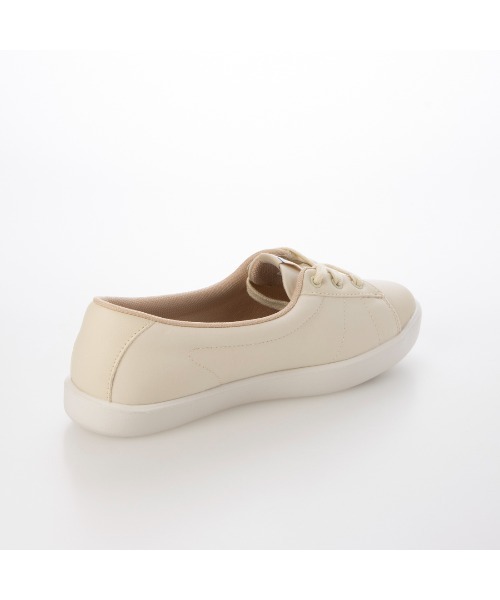 le coq sportif（ルコックスポルティフ）の「３ホールスタイルシューズ（LCSフルシュショート）（その他シューズ・レディース・ブラック/ホワイト/ベージュ/ブラック×ブラック・24.5cm/24cm/23.5cm/23cm/22.5cm）」の6枚目の写真
