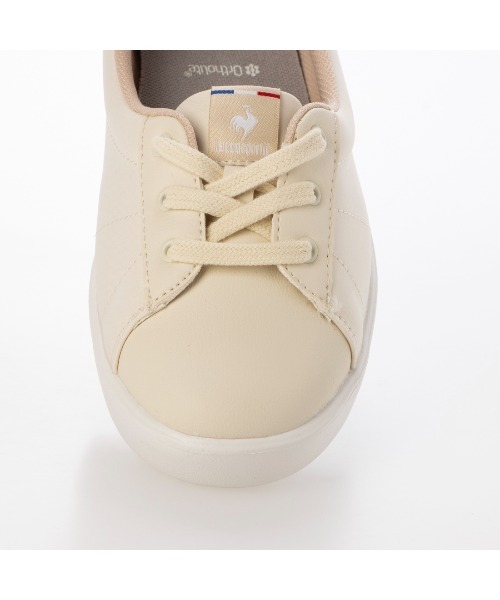 le coq sportif（ルコックスポルティフ）の「３ホールスタイルシューズ（LCSフルシュショート）（その他シューズ・レディース・ブラック/ホワイト/ベージュ/ブラック×ブラック・24.5cm/24cm/23.5cm/23cm/22.5cm）」の8枚目の写真