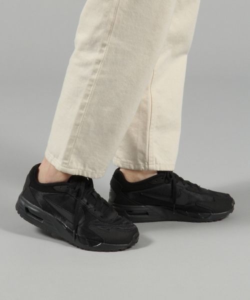 NIKE（ナイキ）の「【NIKE】ナイキ エア マックス ソロ/114228（スニーカー・レディース・ブラック・MEDIUM/LARGE）」の2枚目の写真