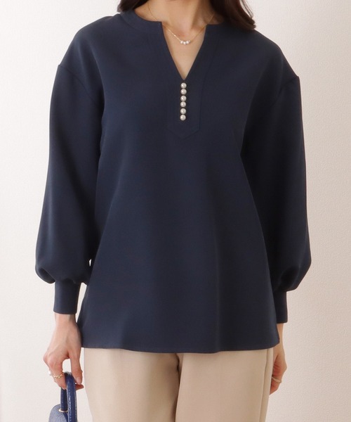 Lace Ladies(レースレディース)の「パール ボタン キーネック 長袖 ブラウス(シャツ/ブラウス・レディース・ベージュ/ネイビー/ブラック/アイボリー・S/FREE)」の10枚目の写真
