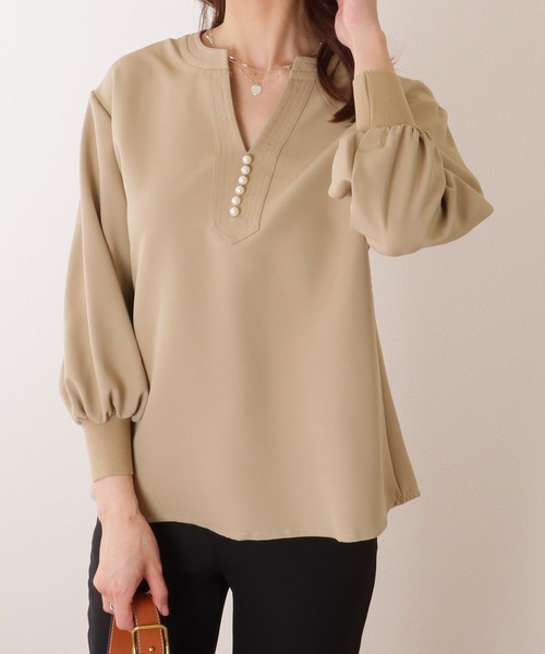 Lace Ladies(レースレディース)の「パール ボタン キーネック 長袖 ブラウス(シャツ/ブラウス・レディース・ベージュ/ネイビー/ブラック/アイボリー・S/FREE)」の17枚目の写真