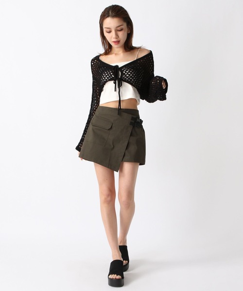 FOREVER 21(フォーエバー トゥエンティーワン)の「スーパー厚底サンダル(サンダル・レディース・ブラック・22.5㎝/23.5㎝/24.5㎝)」の8枚目の写真