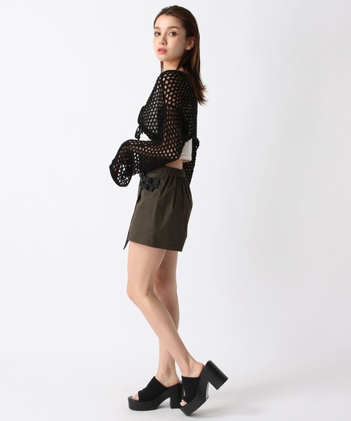 FOREVER 21(フォーエバー トゥエンティーワン)の「スーパー厚底サンダル(サンダル・レディース・ブラック・22.5㎝/23.5㎝/24.5㎝)」の9枚目の写真