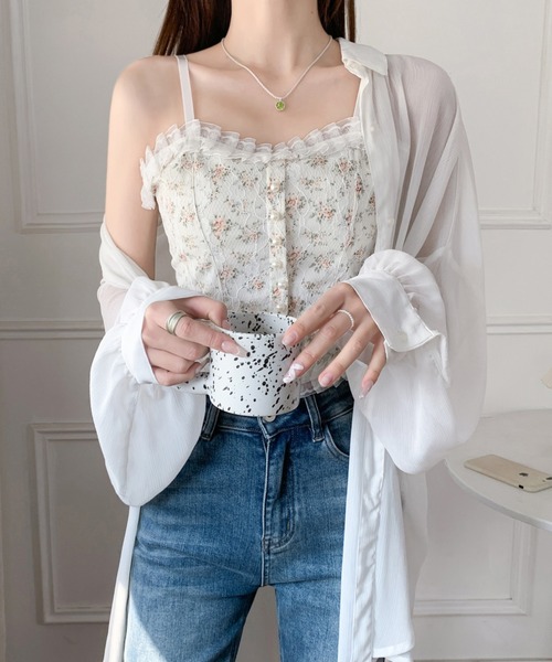 Diosfront（ディオスフロント）の「レースドッキング小花柄キャミソール（キャミソール・レディース・ホワイト/ブラック・FREE）」の4枚目の写真