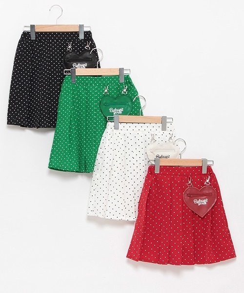 by LOVEiT(バイラビット)の「インパンつきハートポシェットドットプリーツスカート(スカート・キッズ・ブラック/レッド/オフホワイト/グリーン・120cm/130cm/140cm/150cm/160cm)」の9枚目の写真