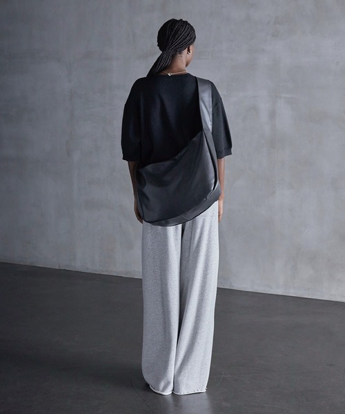 CALLNE】Tech Half Moon Shoulder Bag / テックハーフムーン