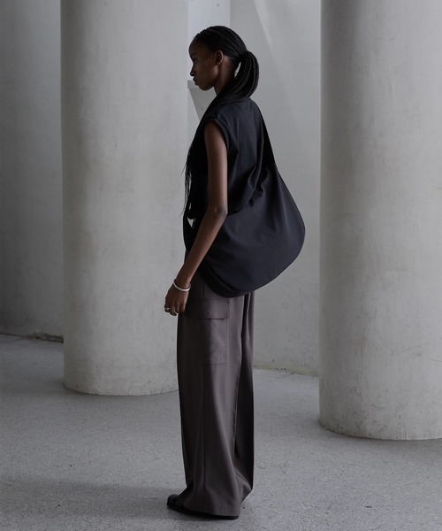 CALLNE】Tech Half Moon Shoulder Bag / テックハーフムーン
