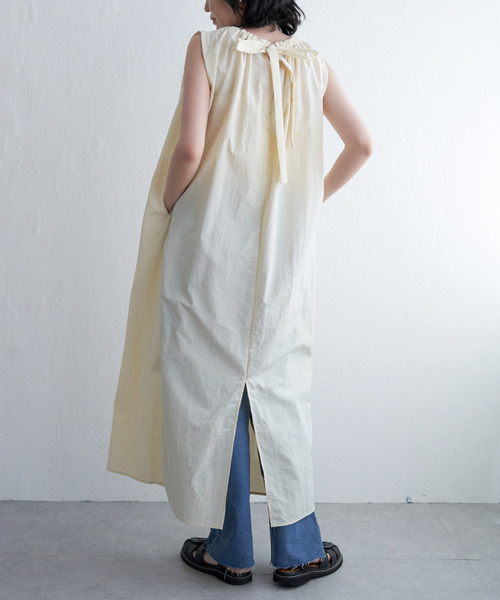 VENCEEXCHANGE（ヴァンスエクスチェンジ）の「ナイロンタフタ後ろリボンワンピース（ワンピース・レディース・ベージュ/ブラック/オフホワイト/グリーン系・FREE）」の10枚目の写真