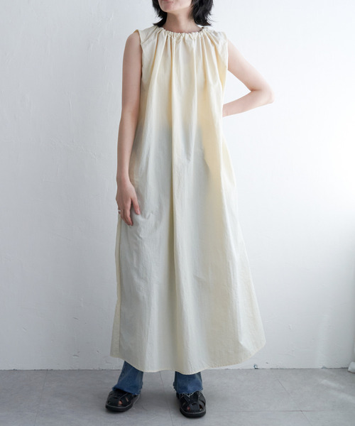 VENCEEXCHANGE（ヴァンスエクスチェンジ）の「ナイロンタフタ後ろリボンワンピース（ワンピース・レディース・ベージュ/ブラック/オフホワイト/グリーン系・FREE）」の12枚目の写真