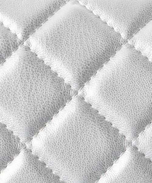 INGNI（イング）の「キルティングミニショルダーバッグ（ショルダーバッグ・レディース・オフホワイト/シルバー/ピンク/ブラック・ONE SIZE）」の8枚目の写真