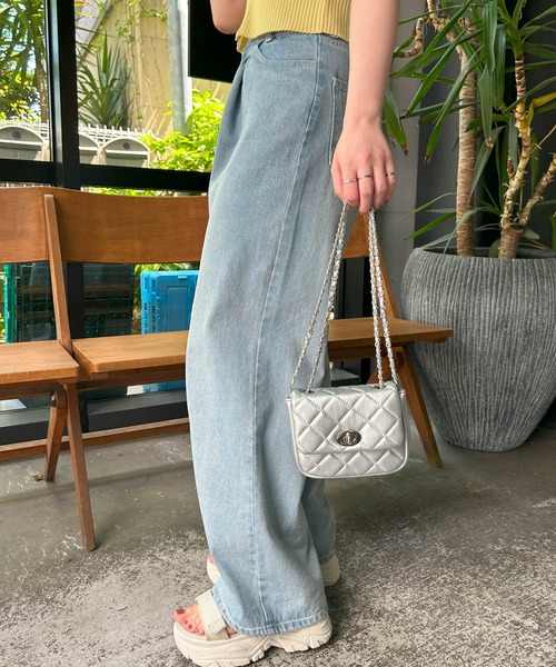 INGNI（イング）の「キルティングミニショルダーバッグ（ショルダーバッグ・レディース・オフホワイト/シルバー/ピンク/ブラック・ONE SIZE）」の17枚目の写真