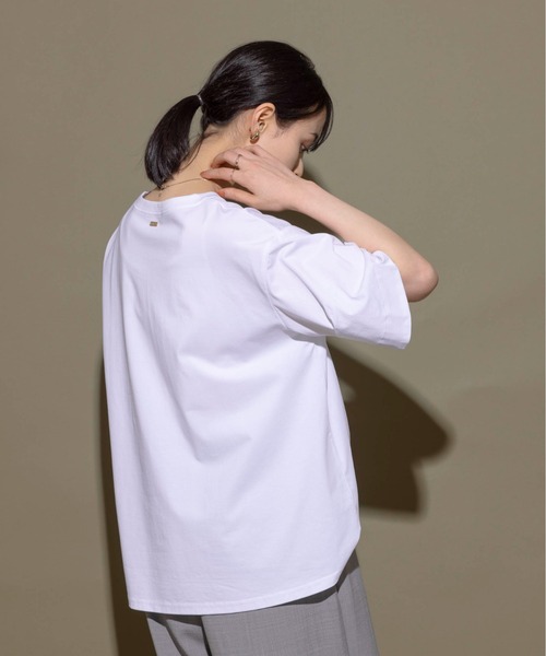 Eimee Law（エイミーロウ）の「チェーン刺繍ランダムロゴTシャツ（T