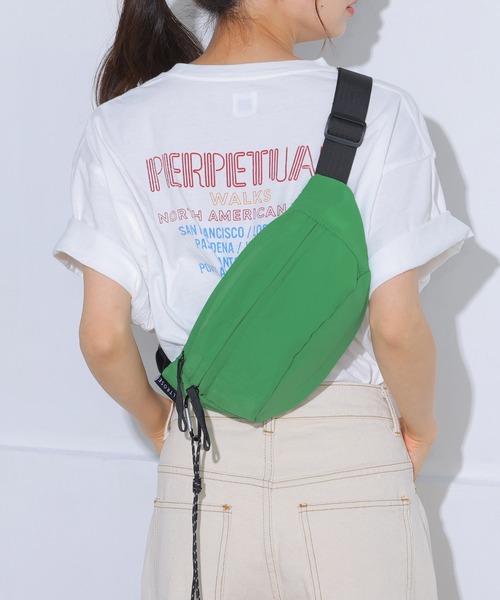 ALTROSE（アルトローズ）の「ミニ ボディバッグ 推し活 メンバーカラー ティム（ボディバッグ/ウエストポーチ・レディース・ピンク/グリーン/レッド/ベージュ/オレンジ/イエロー/パープル/ブラック/アイボリー/ブルー/シルバー・FREE）」の16枚目の写真