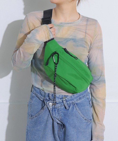 ALTROSE（アルトローズ）の「ミニ ボディバッグ 推し活 メンバーカラー ティム（ボディバッグ/ウエストポーチ・レディース・ピンク/グリーン/レッド/ベージュ/オレンジ/イエロー/パープル/ブラック/アイボリー/ブルー/シルバー・FREE）」の18枚目の写真